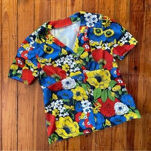 1970s Vibrant Floral Button Up Blouse